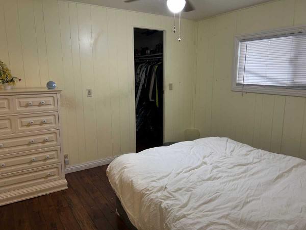 1972 ESPRT Mobile Home