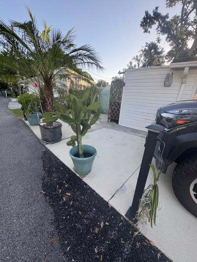 Photo 5 of 23 of home located at 42 West Oak St Osprey, FL 34229