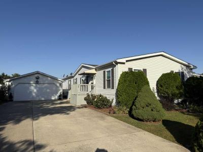 Photo 2 of 23 of home located at 52 Crocus Ln Matteson, IL 60443