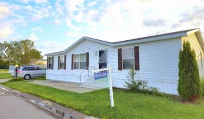 Photo 2 of 17 of home located at 1800 Baltic Ave Elkhart, IN 46514