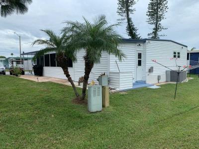 Photo 10 of 24 of home located at 7001 142nd Ave Lot 27 Largo, FL 33771