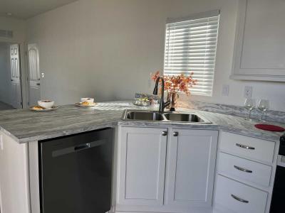 Photo 5 of 10 of home located at 2121 S Pantano Rd #232 Tucson, AZ 85710