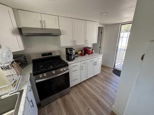 1978 Buennavista Mobile Home