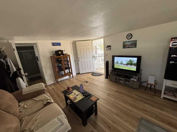 1978 Buennavista Mobile Home