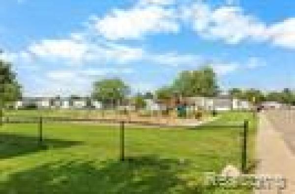 1999 Fairmont Manufactured Home