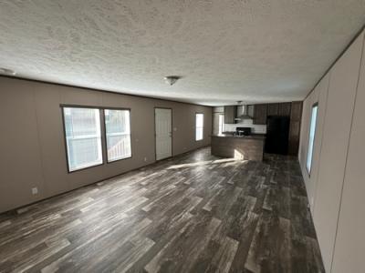 Photo 3 of 9 of home located at 875 Lock 5 Rd Roundhill, KY 42275