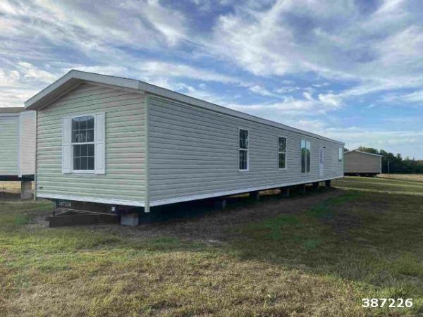 Photo 1 of 2 of home located at Mike Sells Homes 4241 Us Hwy 280, Harpersville, AL 35078