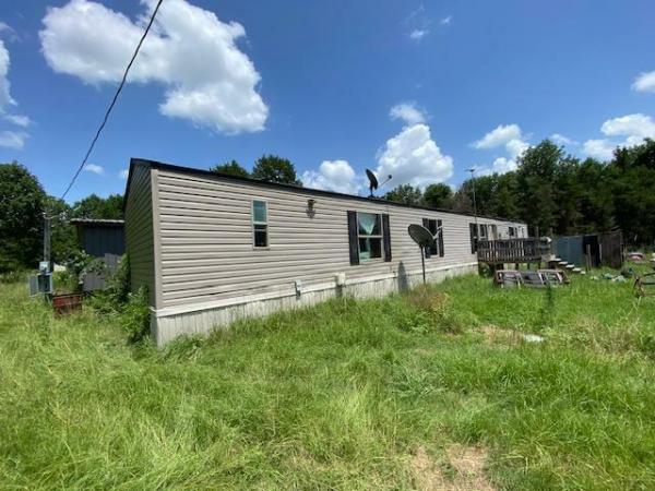 Photo 1 of 2 of home located at 1016 SE County Road 4045 Kerens, TX 75144