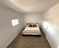 1985 Skyline Manufactured Home