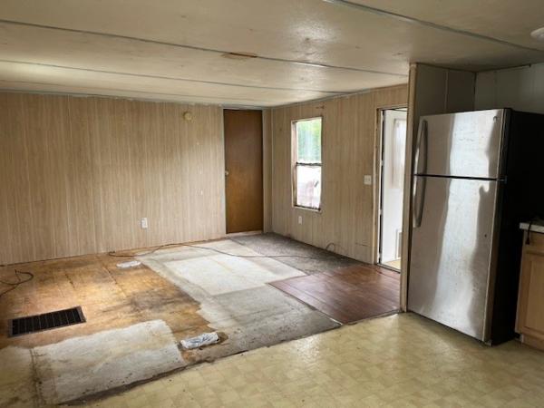 1982 West Manufactured Home