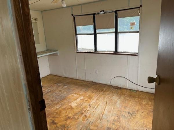 1982 West Manufactured Home