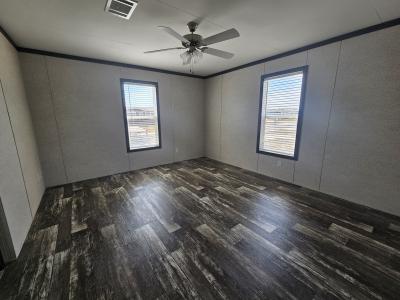 Photo 4 of 9 of home located at 697 Split Rail Parkway Kyle, TX 78640