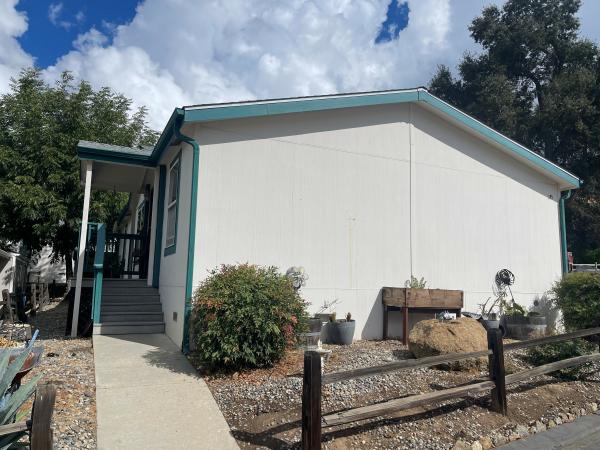 2002 Fleetwood 4513B Mobile Home