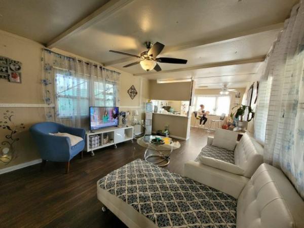 1972 PEERLESS Manufactured Home