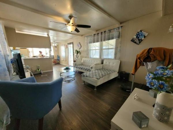 1972 PEERLESS Manufactured Home