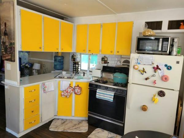 1972 PEERLESS Manufactured Home