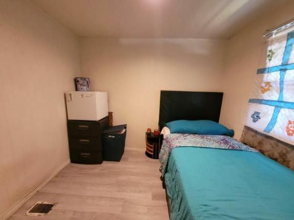 1972 PEERLESS Manufactured Home