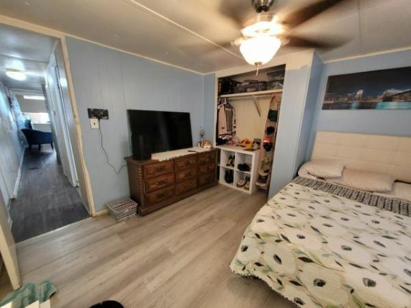 1972 PEERLESS Manufactured Home