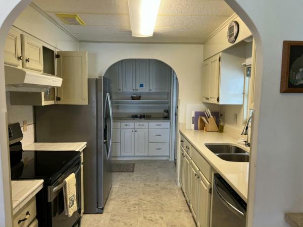 1985 TWIN Manufactured Home