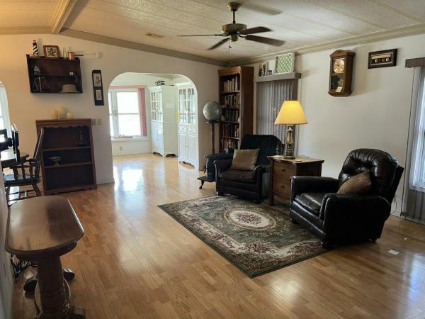 1985 TWIN Manufactured Home