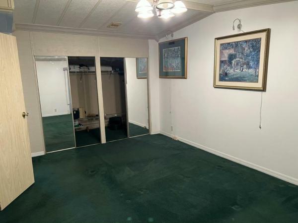 1985 TWIN Manufactured Home