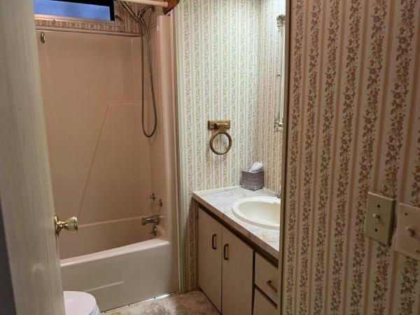 1985 TWIN Manufactured Home