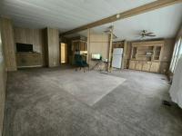 1983 SILVERCREST SILVERWOOD Manufactured Home