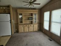 1983 SILVERCREST SILVERWOOD Manufactured Home