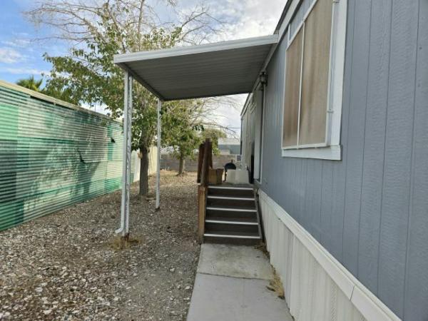 1983 SILVERCREST SILVERWOOD Manufactured Home