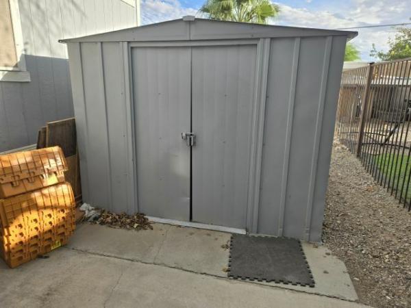 1983 SILVERCREST SILVERWOOD Manufactured Home