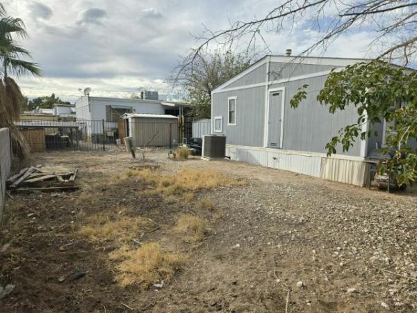 1983 SILVERCREST SILVERWOOD Manufactured Home