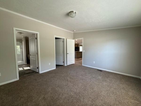 2020 Clayton 56CFT28563B(4BR) Mobile Home