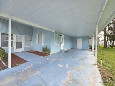 Photo 2 of 18 of home located at 519 N Genathy Drive Auburndale, FL 33823