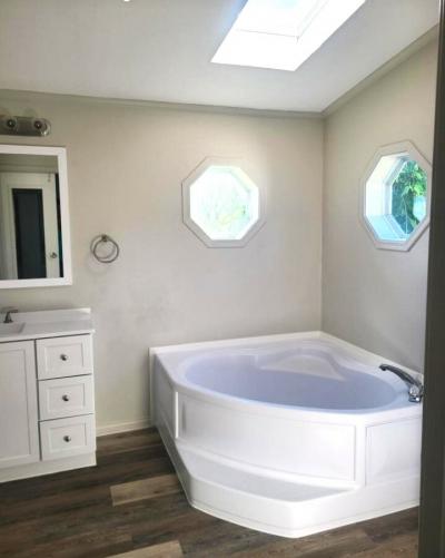 Photo 5 of 6 of home located at 1949 Ridgeview Ypsilanti, MI 48198