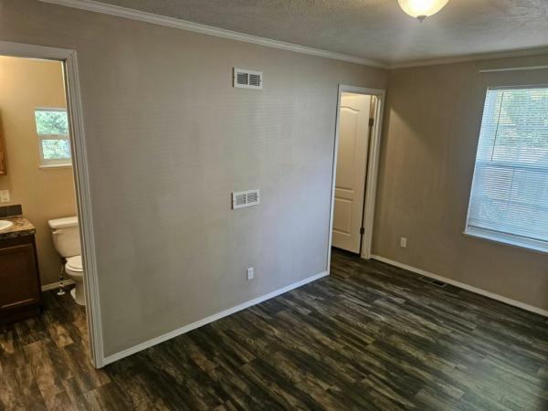 2017 Manufactured Housing Enterprise Mansion 4070 Manufactured Home