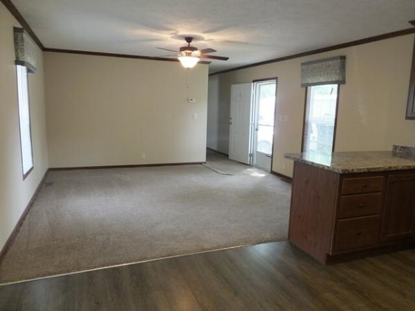 2015 Redman 1670201RA Mobile Home