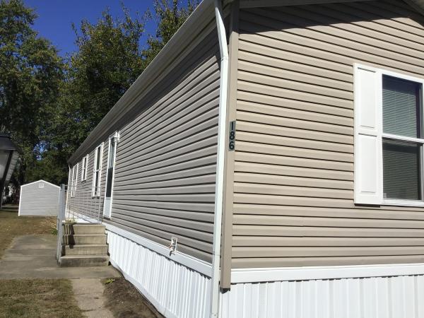 2013 Champion 1670201RA Mobile Home