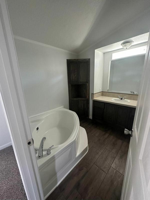 2023 Elliott Mobile Homes Solitaire Mobile Home