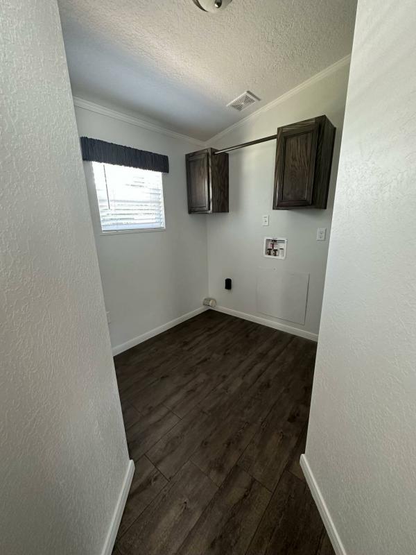 2023 Elliott Mobile Homes Solitaire Mobile Home
