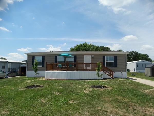 2018 Champion Dutch Diamond II Mobile Home