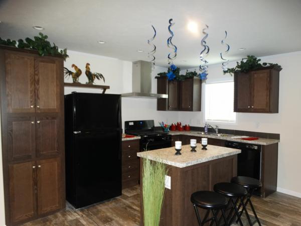 2018 Champion Dutch Diamond II Mobile Home