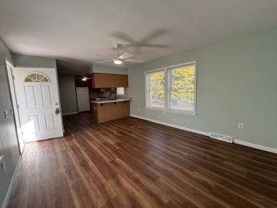 Photo 2 of 9 of home located at 15 Whitewood Road Killingworth, CT 06419