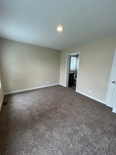 Photo 2 of 17 of home located at 2581 Cleveland Ct Hudsonville, MI 49426