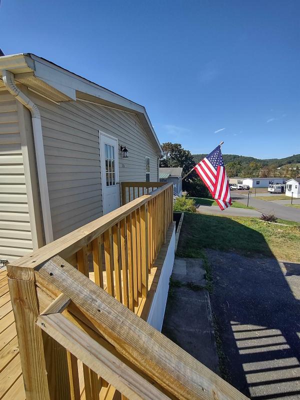 2003 Commodore Homes GF502A  Home