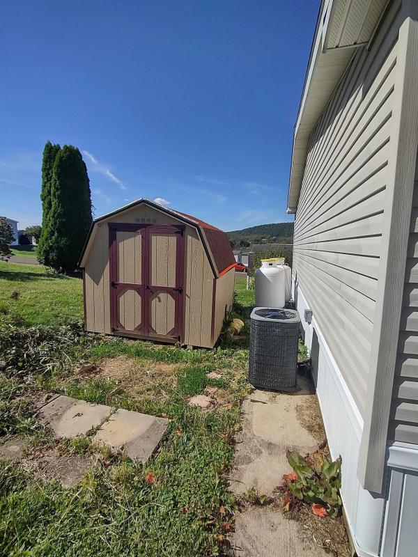 2003 Commodore Homes GF502A  Home