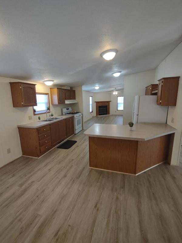 2003 Commodore Homes GF502A  Home