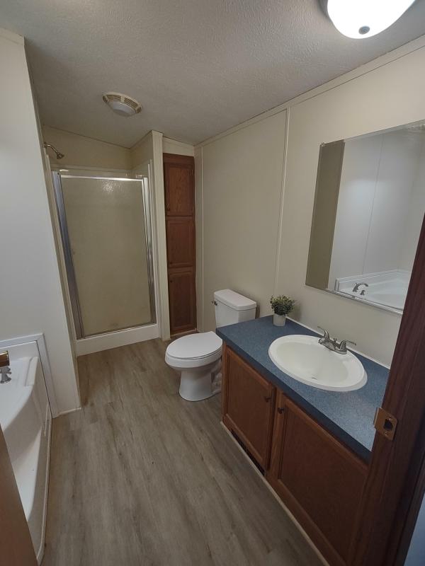 2003 Commodore Homes GF502A  Home