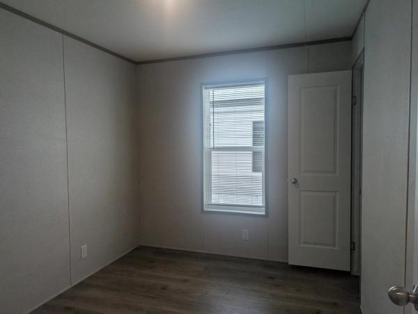 2025 Champion CHPR-1666H32PO2 Mobile Home