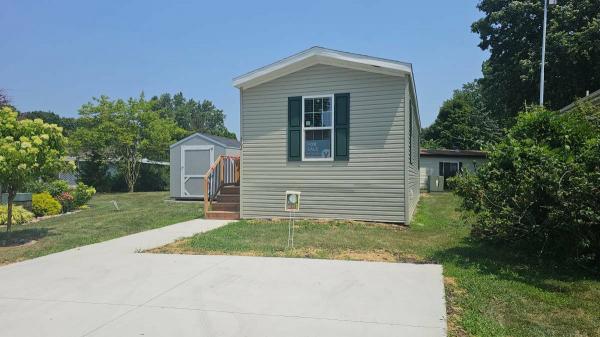 Photo 1 of 2 of home located at 262 Toucan #262 Rochester Hills, MI 48309