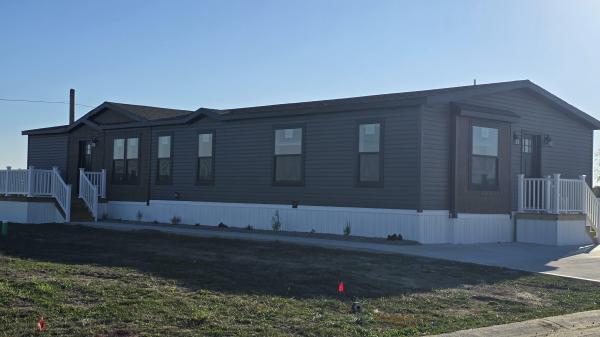 Photo 1 of 1 of home located at 27484 Oregon Road Lot 208 Perrysburg, OH 43551